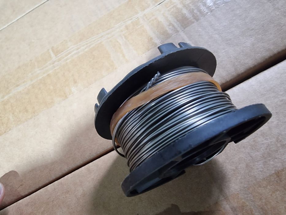 Vand sarma pistol legat WL 460 la 9,66 lei rola