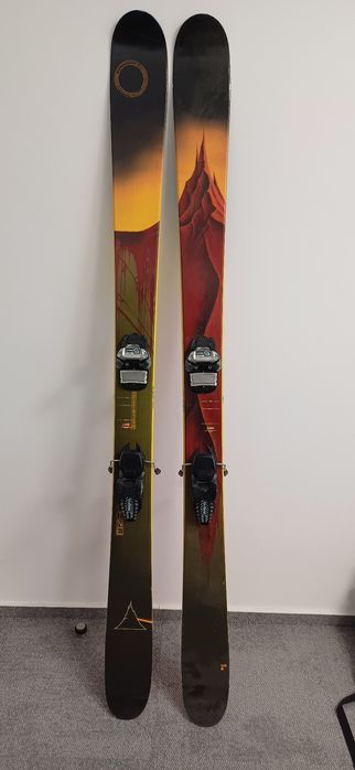 Skiuri freeride Lane model Francis Bacon 184
