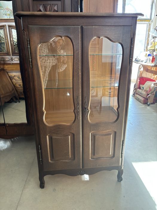 Малка секция / витрина