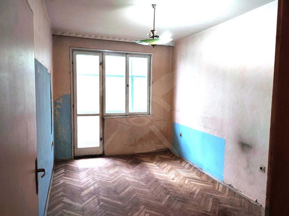 Продава се Многостаен апартамент в Варна, Център - 100 кв.м за 1970 €/кв.м - Снимка #3