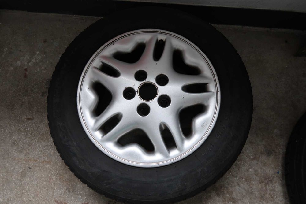 Jante cu cauciucuri de vara si piulite