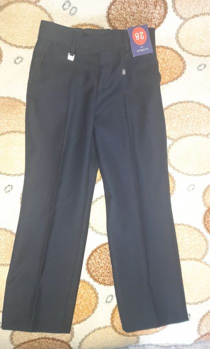Школьные брюки на мальчика. Рост 116 см