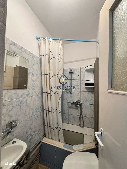 Apartament 4 camere, 80 mp, zona Centru Civic