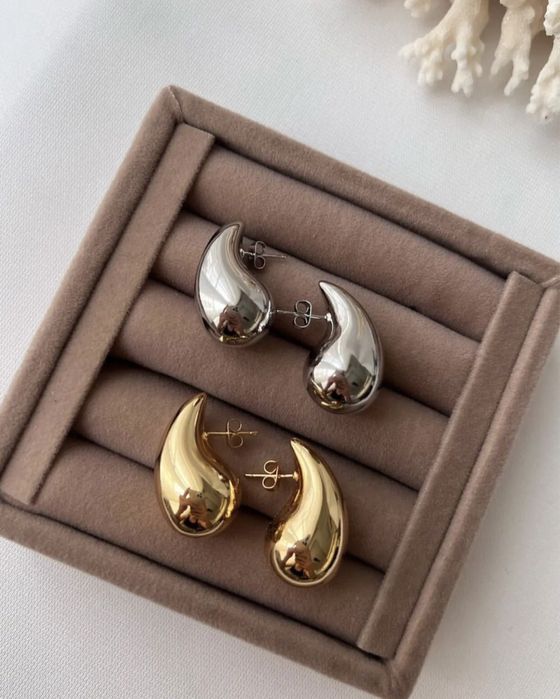 Сребристи обеци