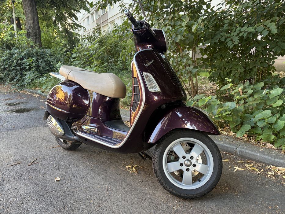 Piaggio Vespa GT200L, inmatriculat