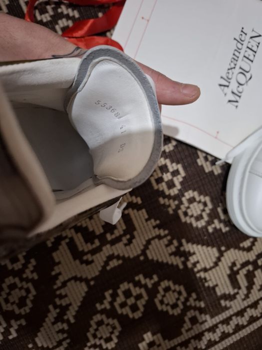 Vand adidasi Alexander Mcqueen