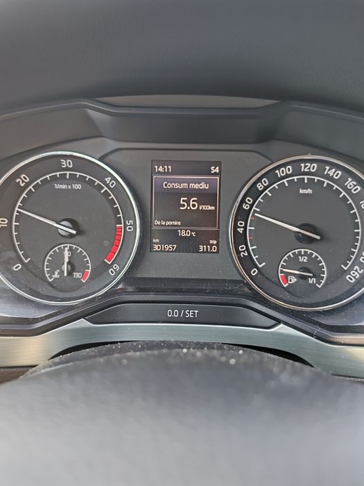 Skoda Superb 2016  190 cp