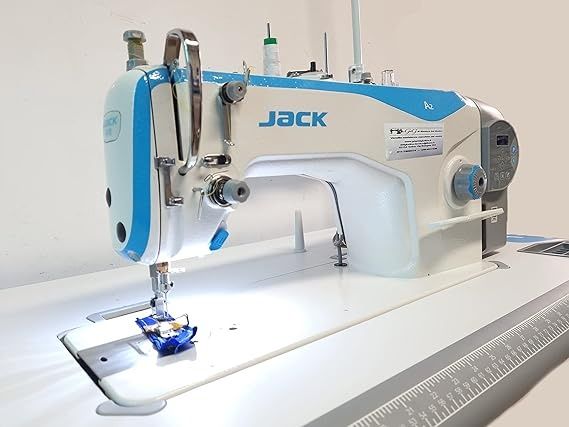 Plotter si Masini de cusut industriale