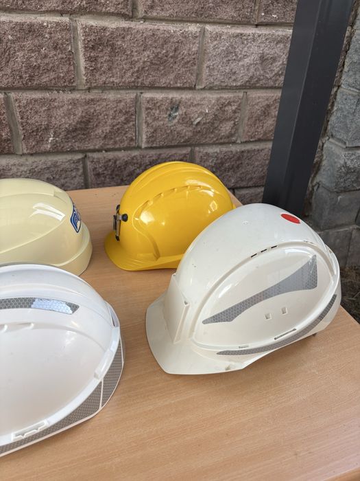 Каски строительные, шахтерские