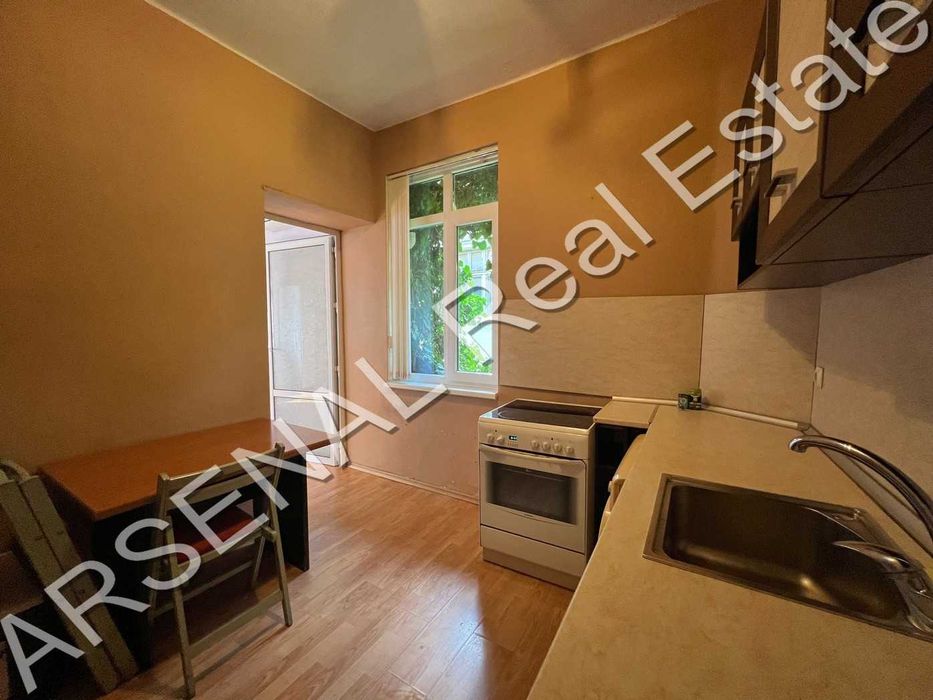 Дава се под наем Двустаен апартамент в София, Център - 52 кв.м за 398.82 € - Снимка #2