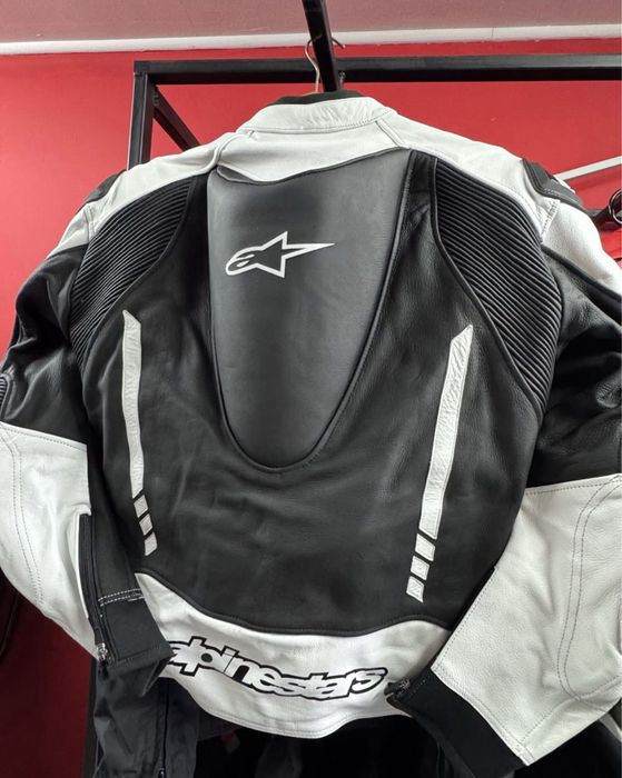 Кожено яке Alpinestars L + гърбица