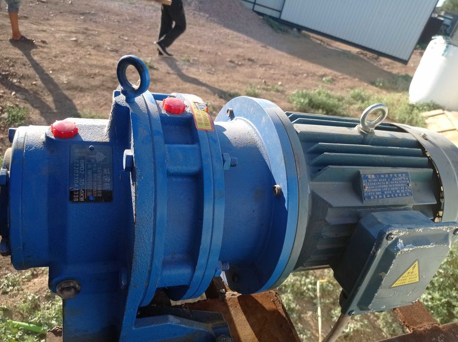 Миксер большой 0,8 куб