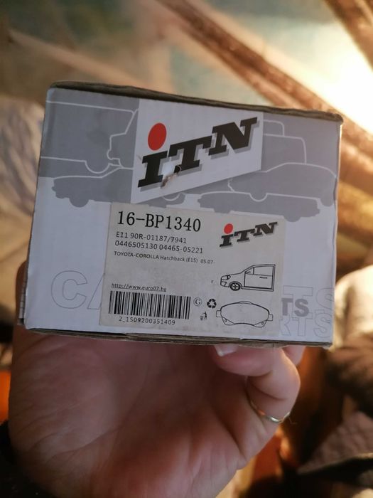 Накладки предни за тойота  нови