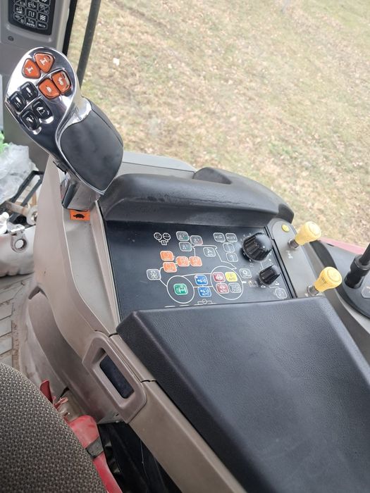 Tractor agricol CASE IH 
Model PUMA 185 Efficient Power