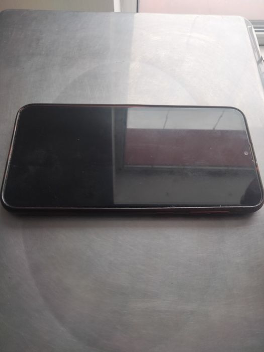 Продам Samung A 10 в рабочем состоянии память 32гб.