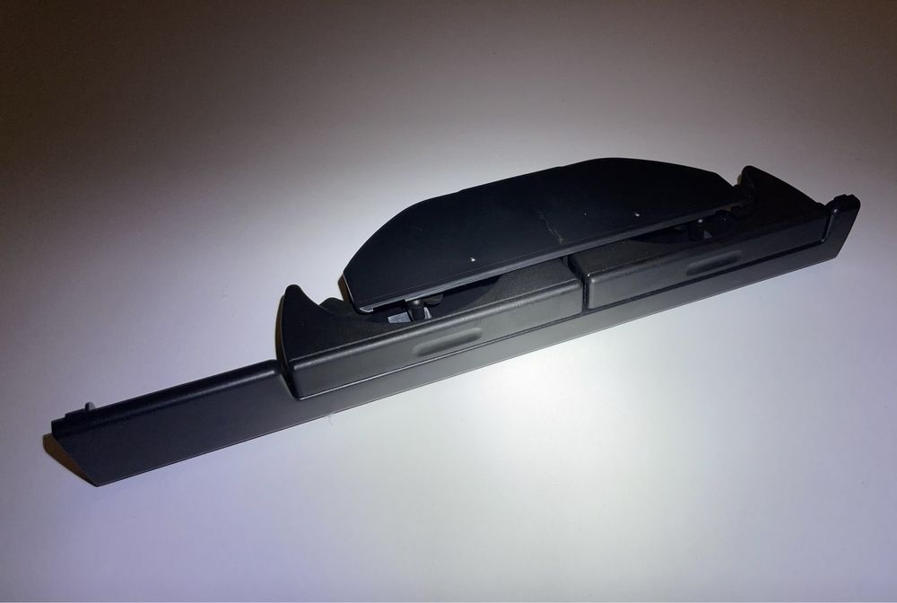 Передний подстаканник для E39