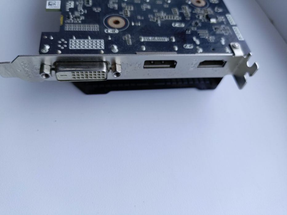 Видеокарта GTX 1050