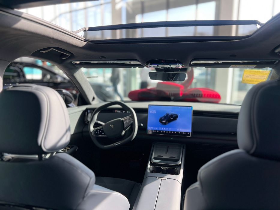 Шошлилаа мошинани зори