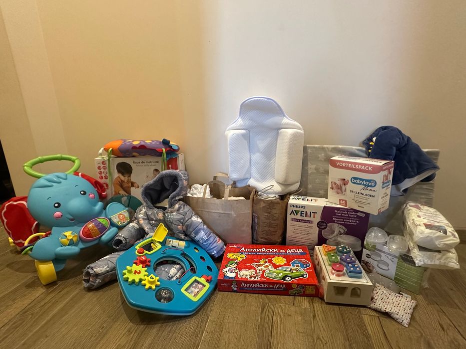 Бебешки и детски неща и аксесоари