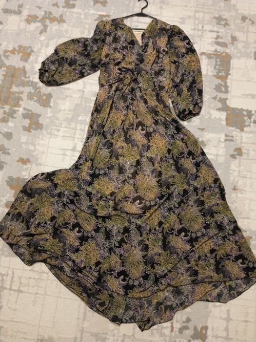 Женская одежда пиджак, платье