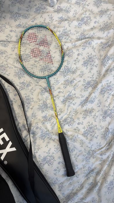 Yonex nanoflare e13