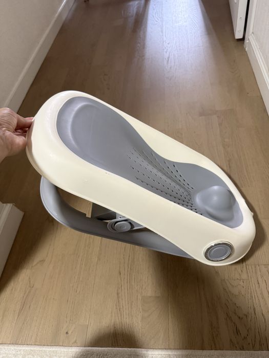 Продам лежак для купания