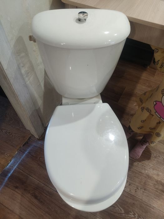 Продам унитаз Б/У