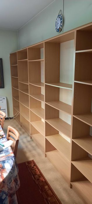 Продавам Етажерки 6 бр.