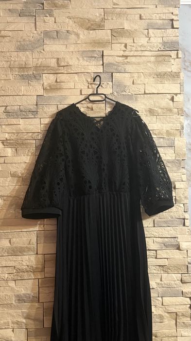 Дрехи само пробвани