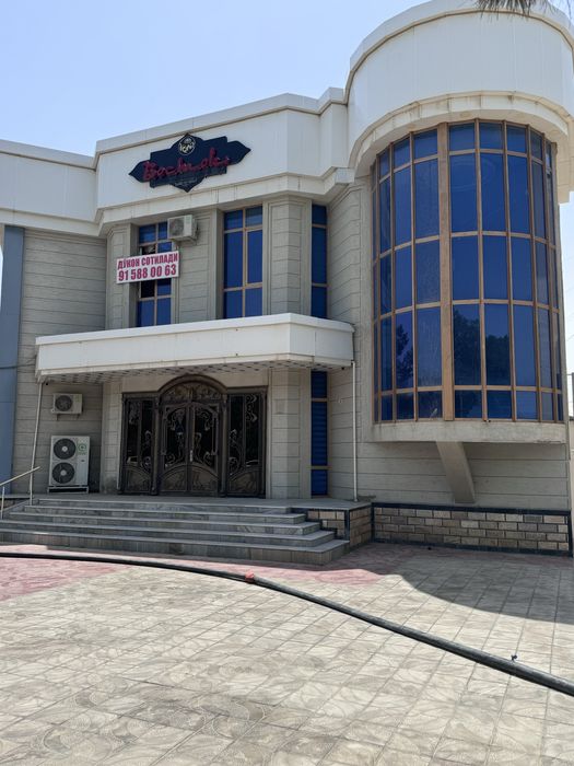 Сдаётся в ареду здания арентир авир или на против Болажон парк