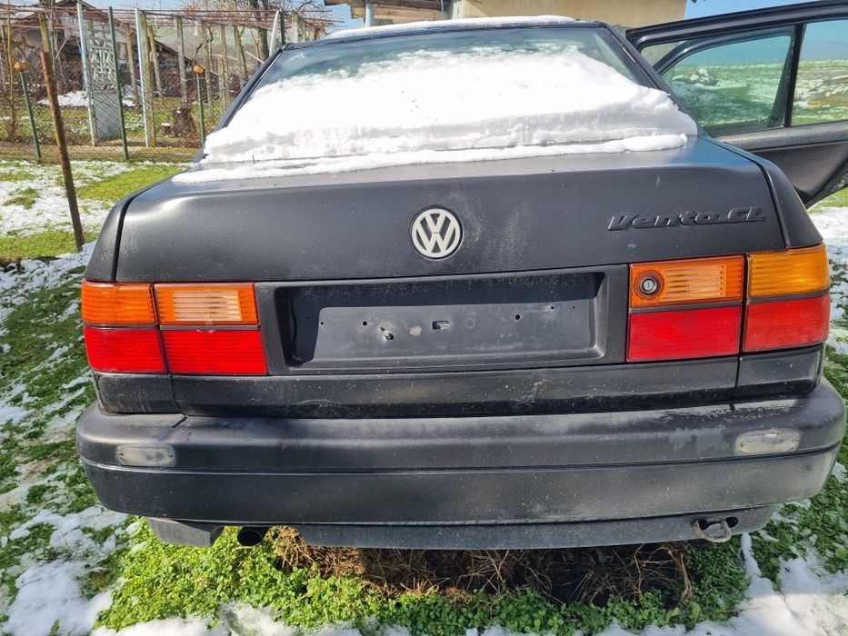 VW Vento 1.8 90к.с на части