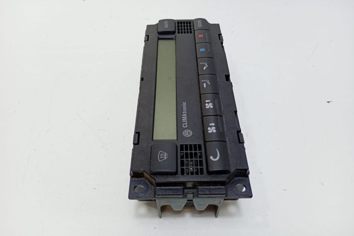 Panou climatronic Volkswagen VW Golf a 4-a generatie