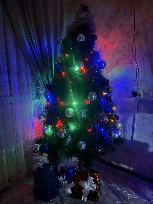 Ёлка 180сm…………….