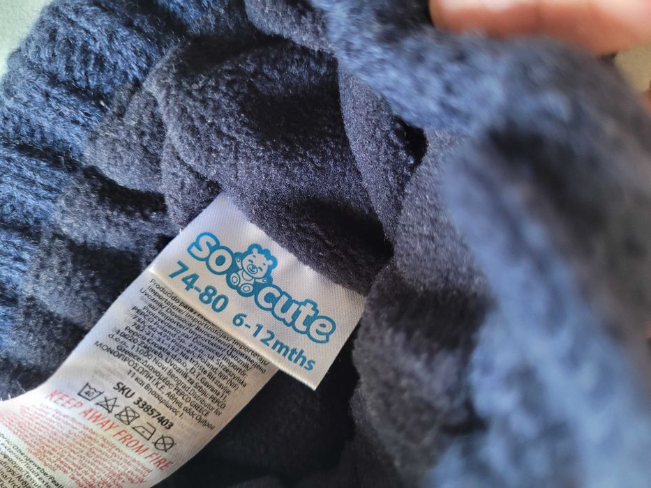 Caciula si manusi H&M 3-6 luni, 1-2 ani