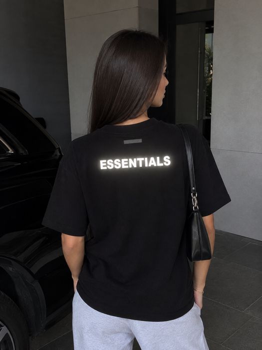 Тениски  Essentials