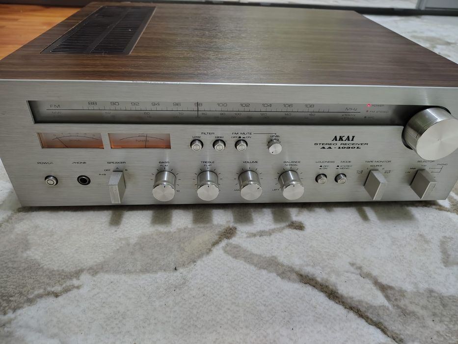 Amplituner Akai AA 1030L