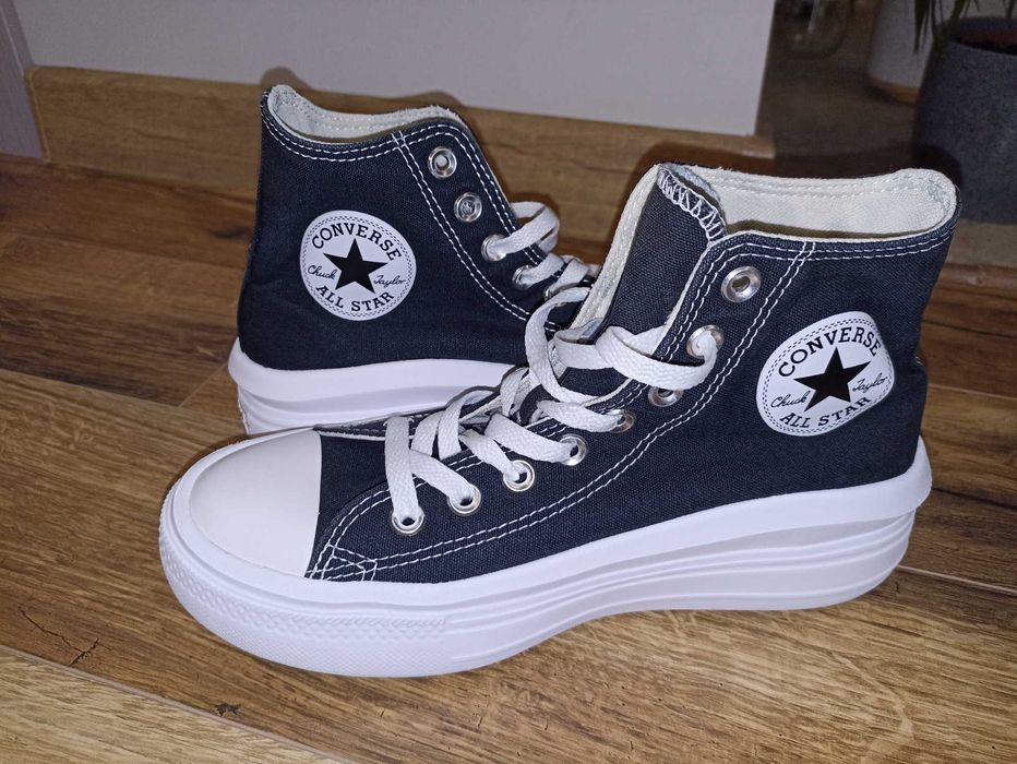 2 броя : CONVERSE Chuck Taylor All Star и маратонки Adidas