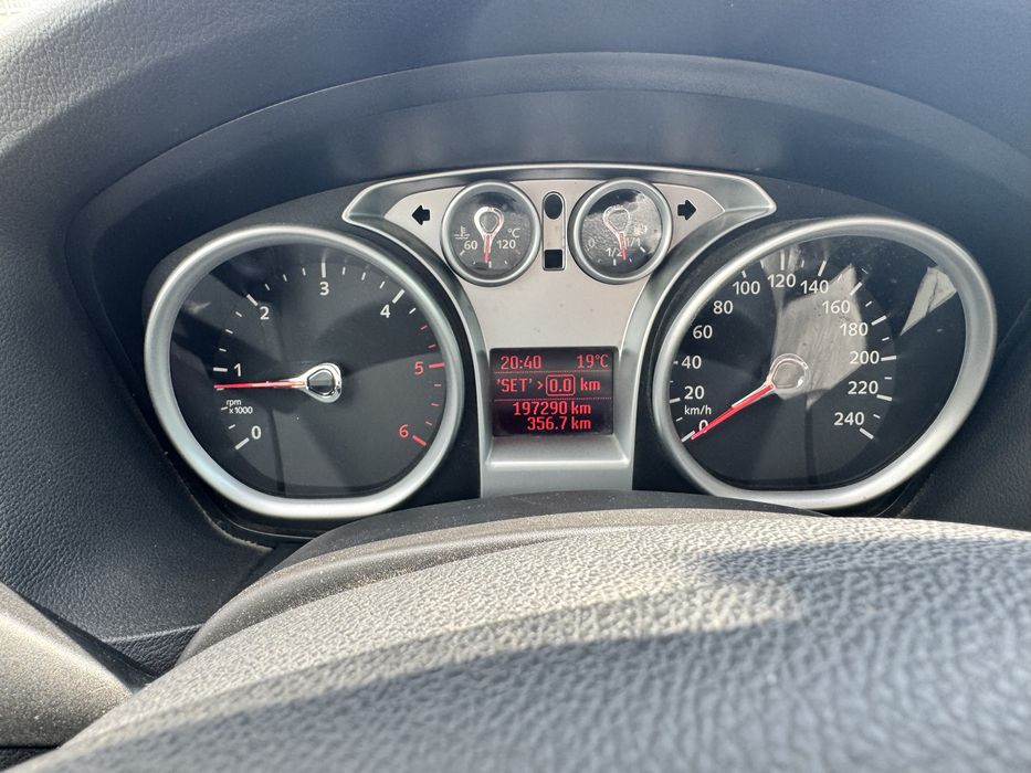 FORD Focus 2009 — imagine 5