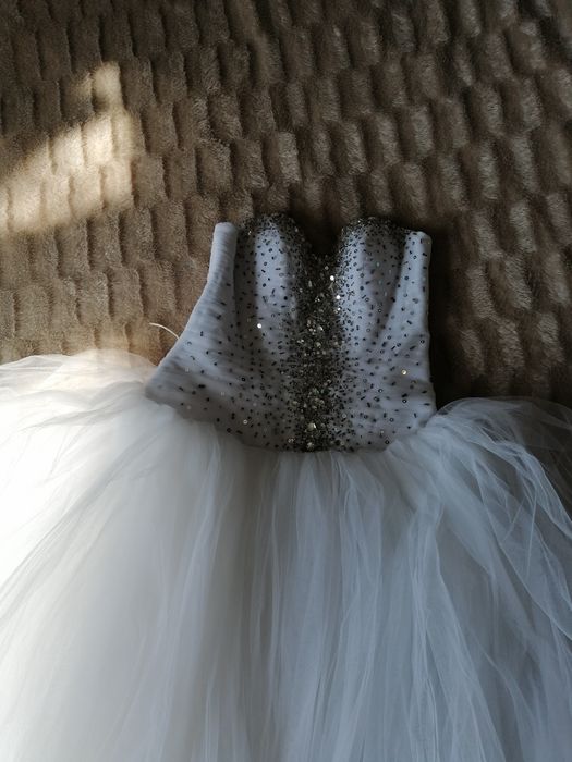 Продам  свадебное  платье