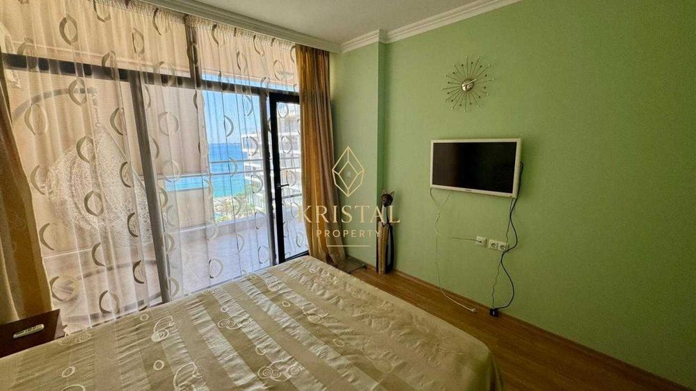 ID: 917 Ултра първа линия до морето. Свети Влас. Апартамент 2+1
