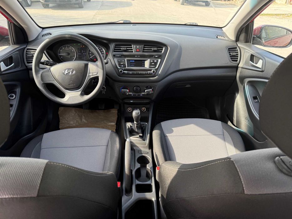HYUNDAI I20 2017