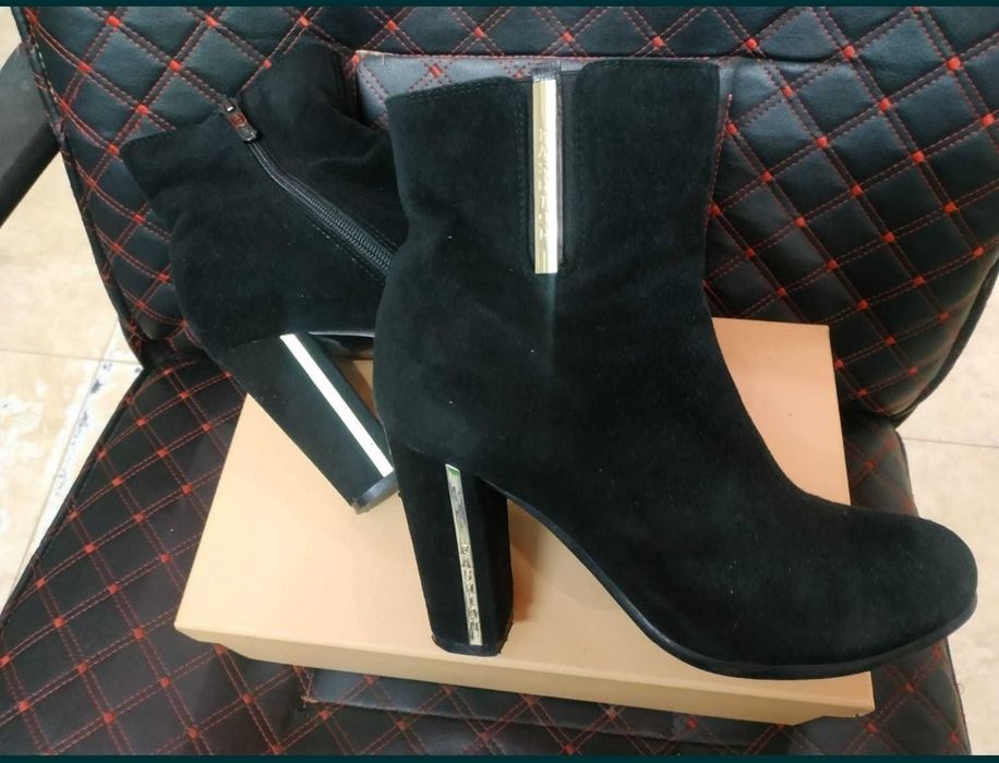 2 пары красивой обуви