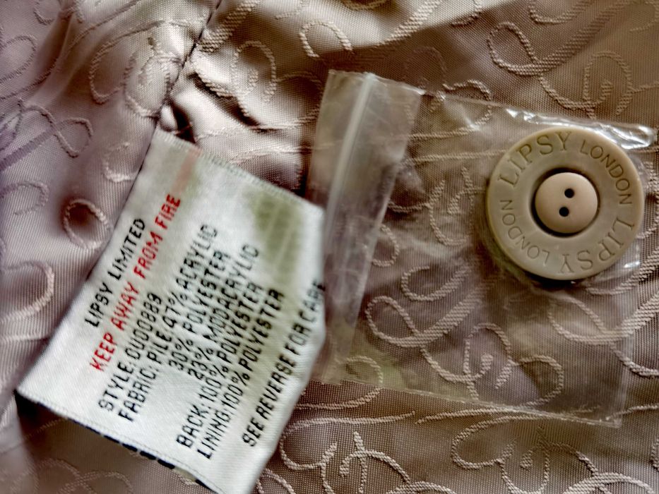 Късо дамско палто Lipsy London