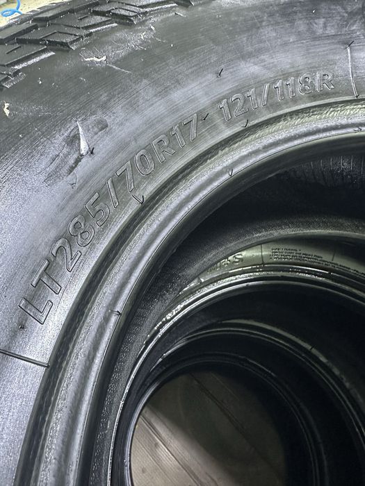Шины 285/70R17 (4шт)