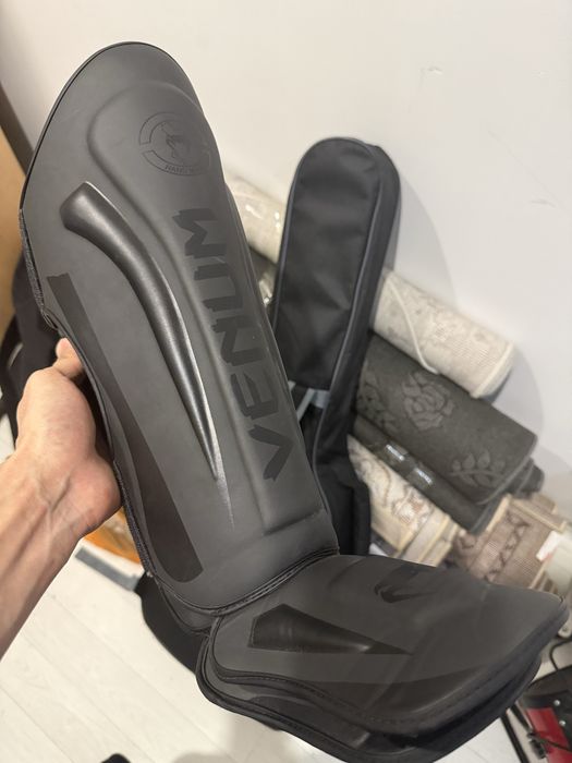 Продам футы Venum