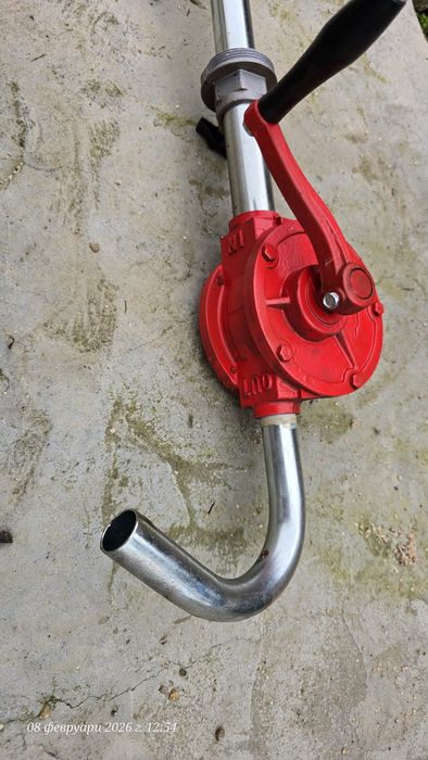 Ръчна помпа за масло