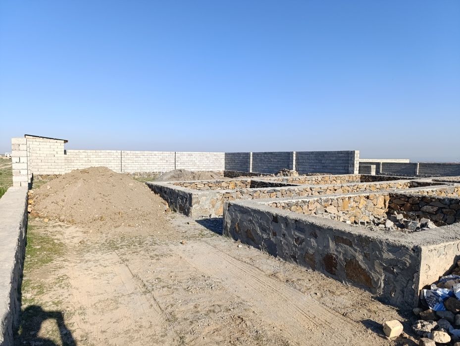 4 сотиклик участка сотилади курилиши тугалланмаган