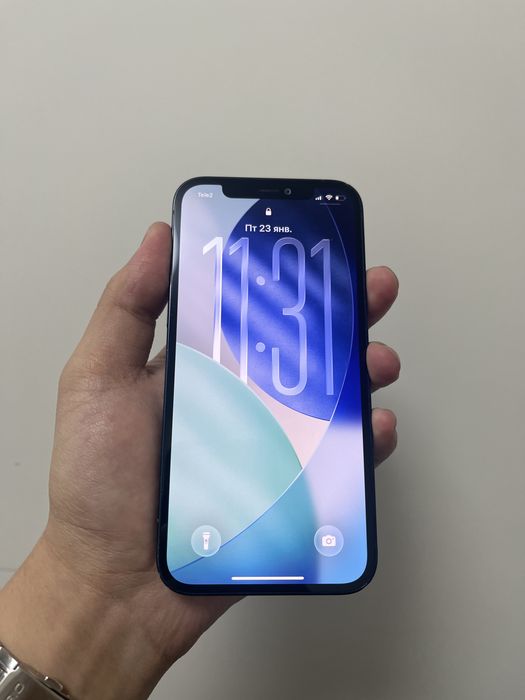 Айфон 12,      128гб