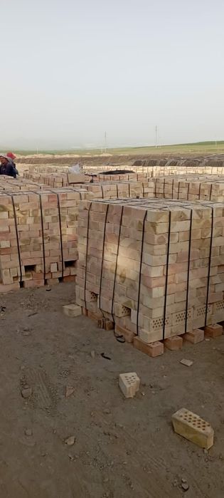 Пишган гишт ва хом гишт. Кирпич на Перечисления тоже есть пишкан гишт