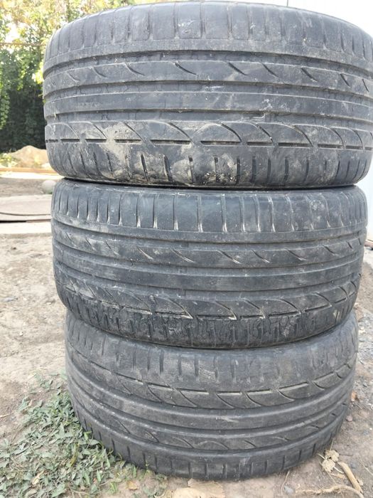 Продам срочно Шины 30 000тг